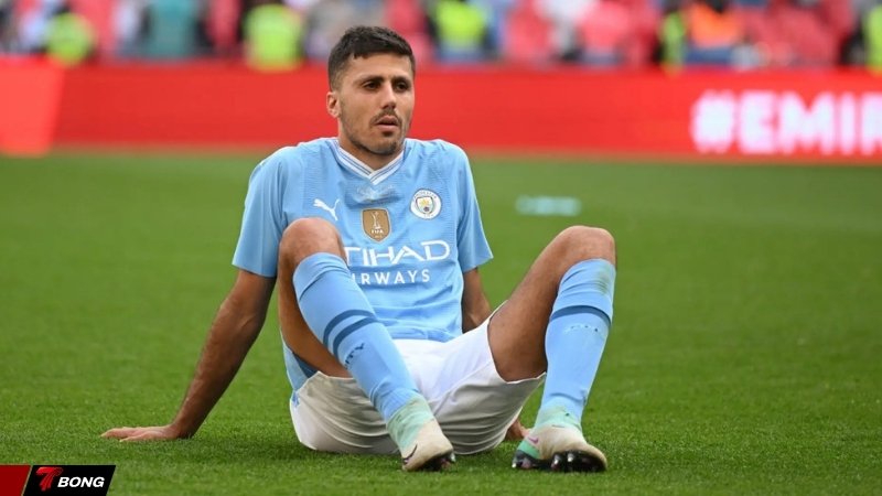 Di chuyển nhiều và khó khăn khiến các cầu thủ dễ mệt mỏi